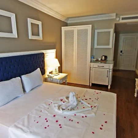 The Mara Palace Hotell 4*